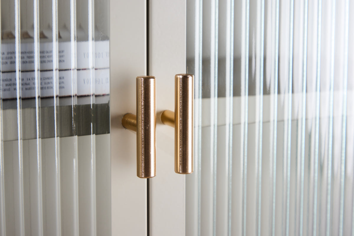 Beställningsvara Garis Skåp 40 X 80 X 70 Beige I lager, kan restnoteras.