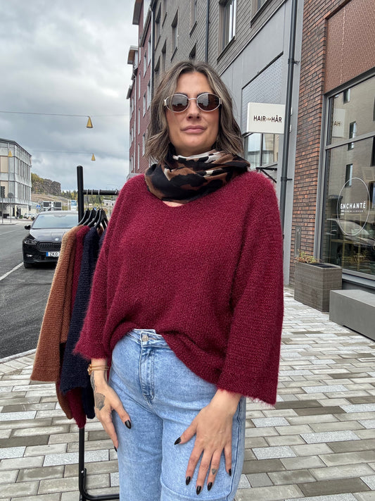 Leia stickad tröja Bordeaux