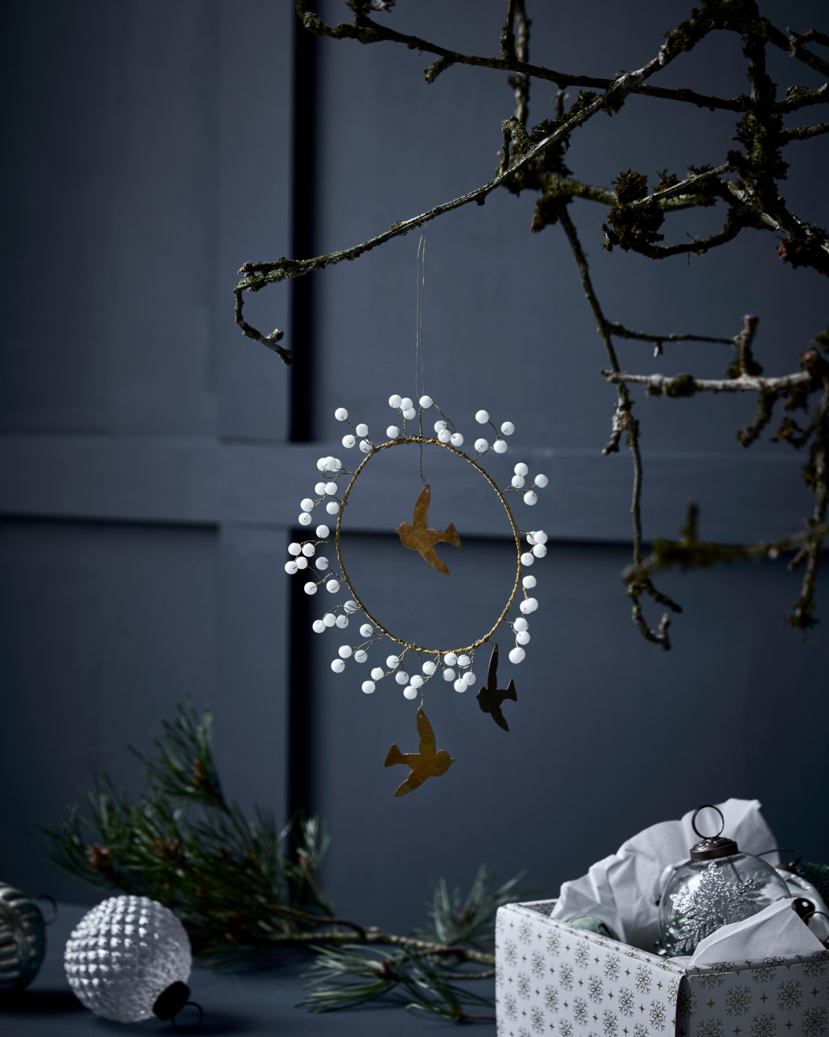 Christmas
Ornament,HDBird,White;Brass