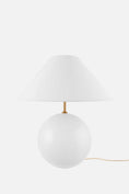 Load image into Gallery viewer, Bordslampa vit
