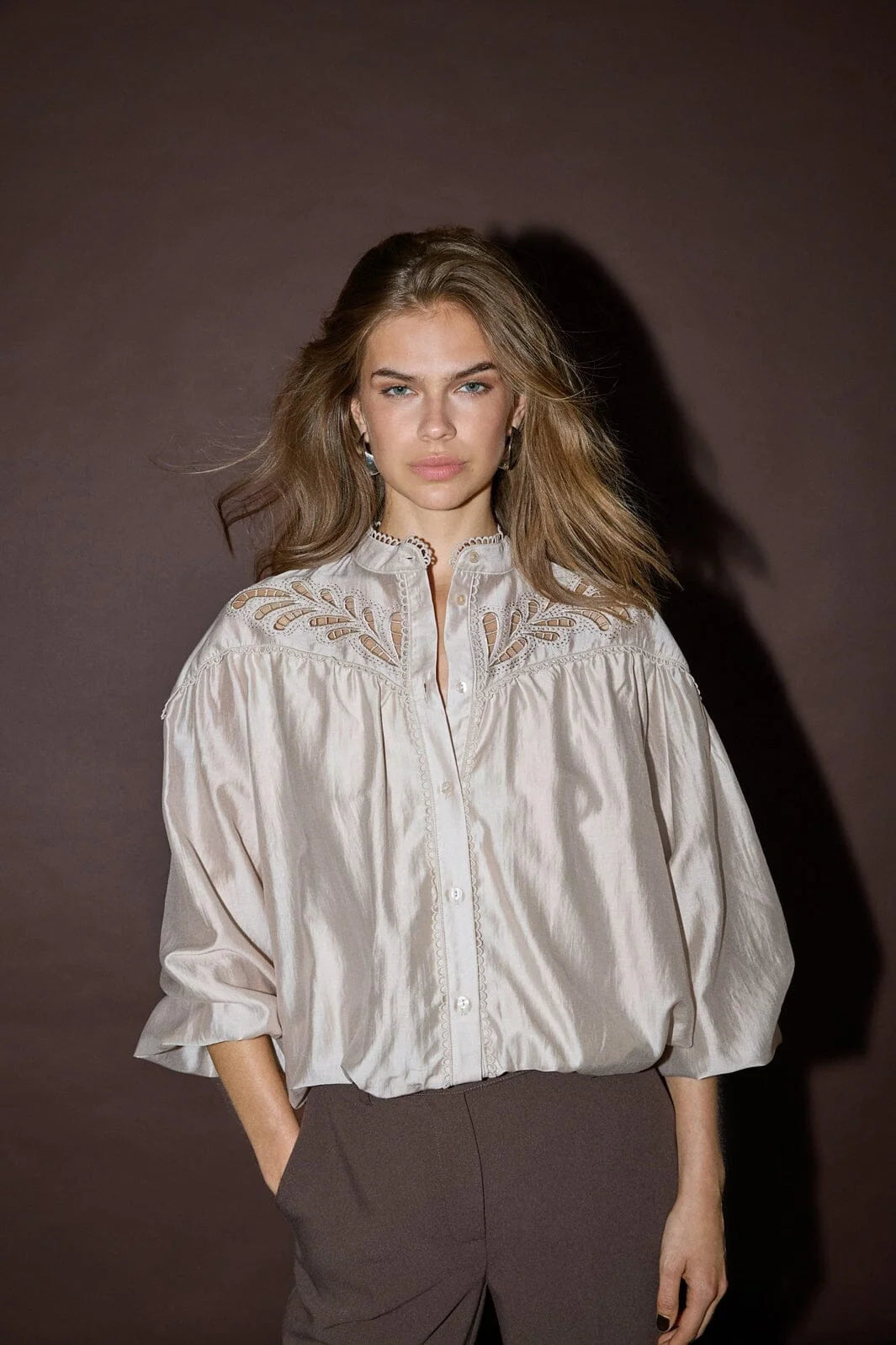 Melincc Balloon Lace Shirt