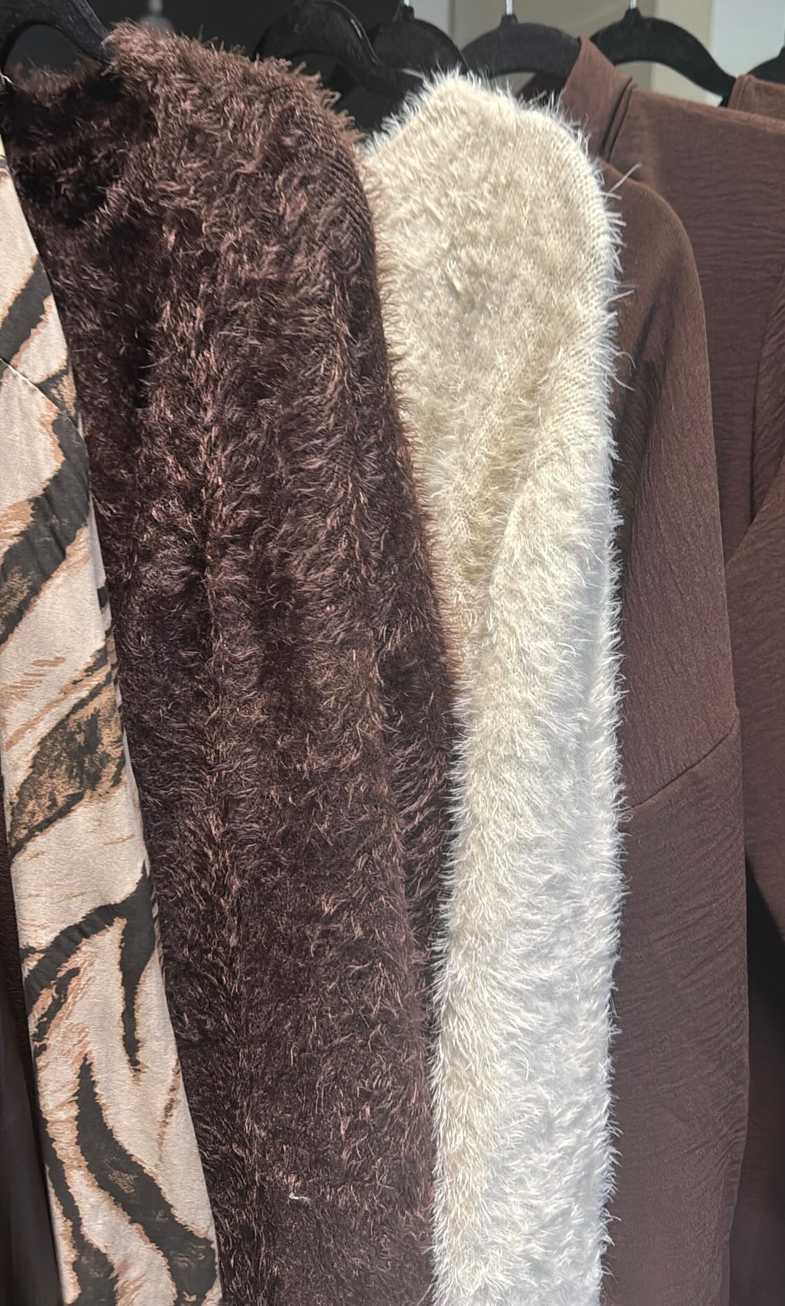 Fluffig tröja Cremevit