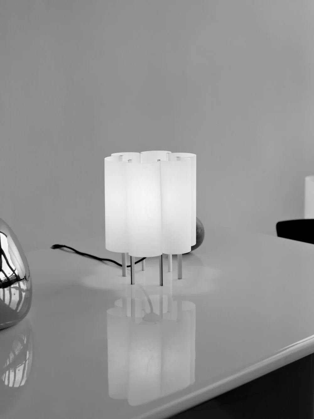 Boe Table Lamp