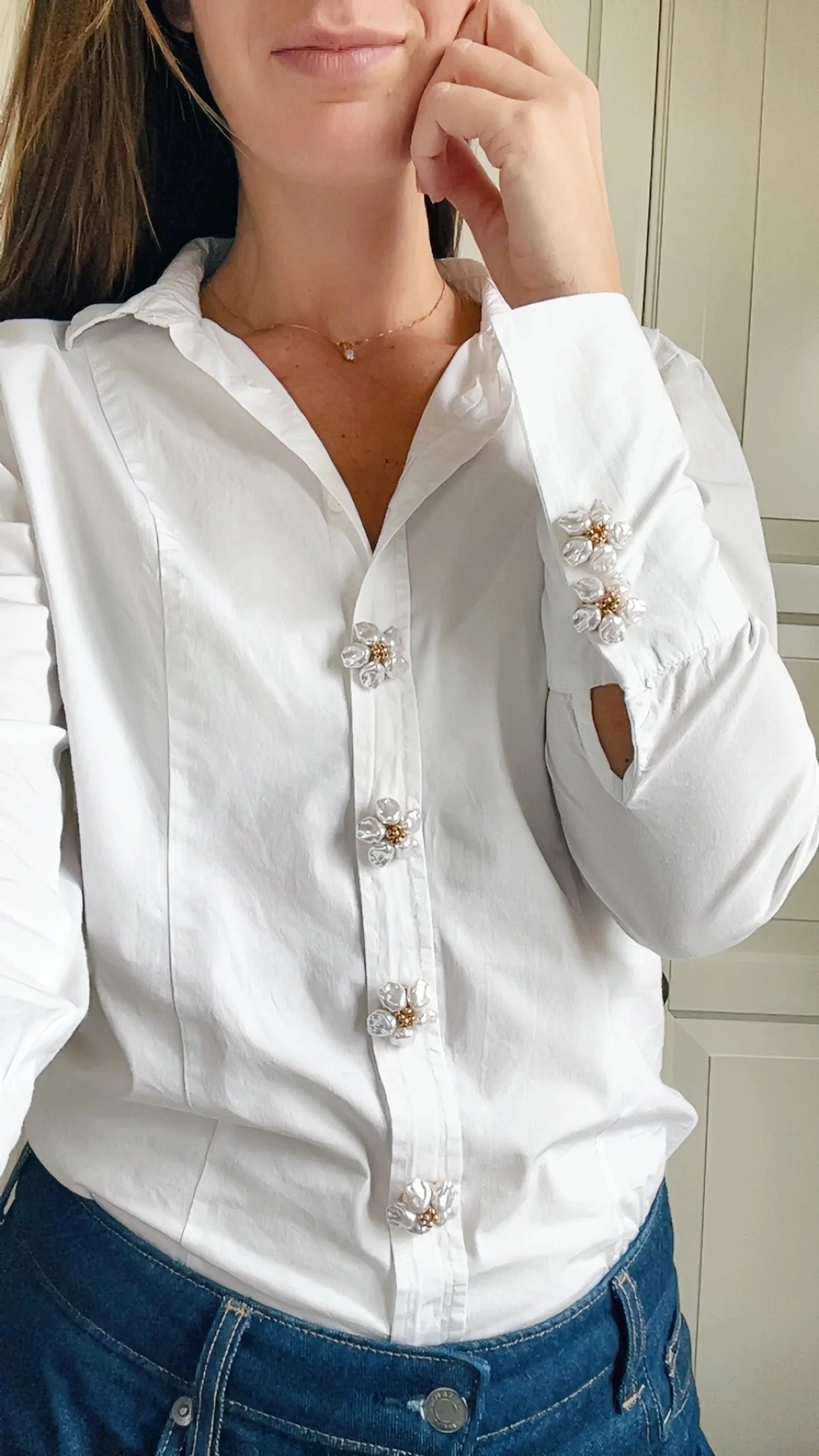 Wilma– Pearl Flower Button Charm Gold