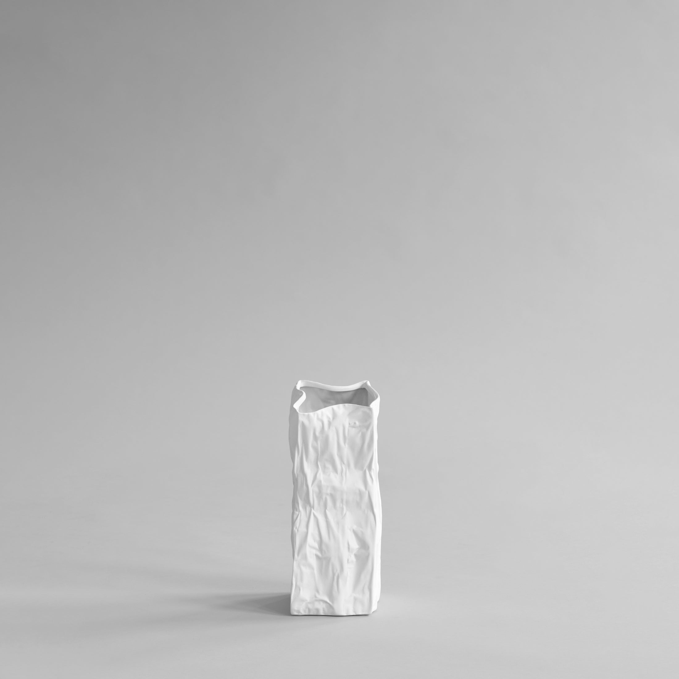 Kami Vase, Medio - Bone White