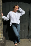 Load image into Gallery viewer, Laxmi Blouse White

