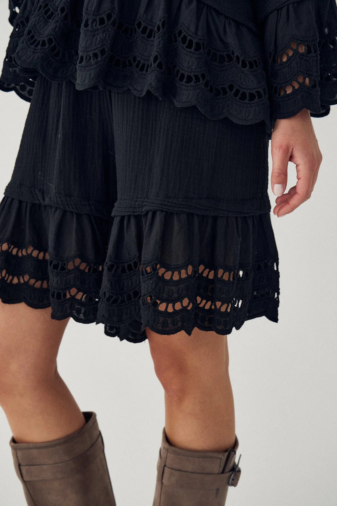 NOELLA N-MARLOW SHORTS BLACK