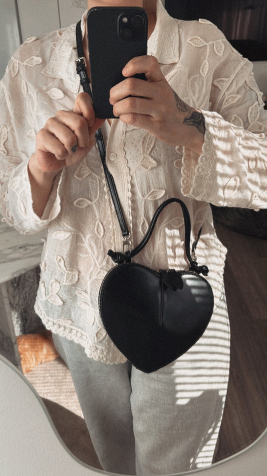 Love bag svart