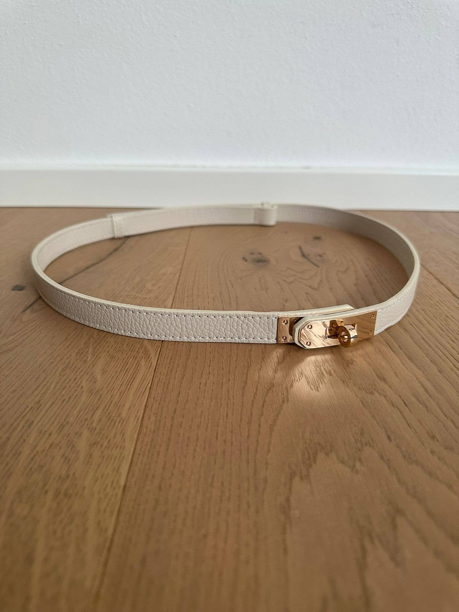 MAIDA BÄLTE - Äkta läder: Beige