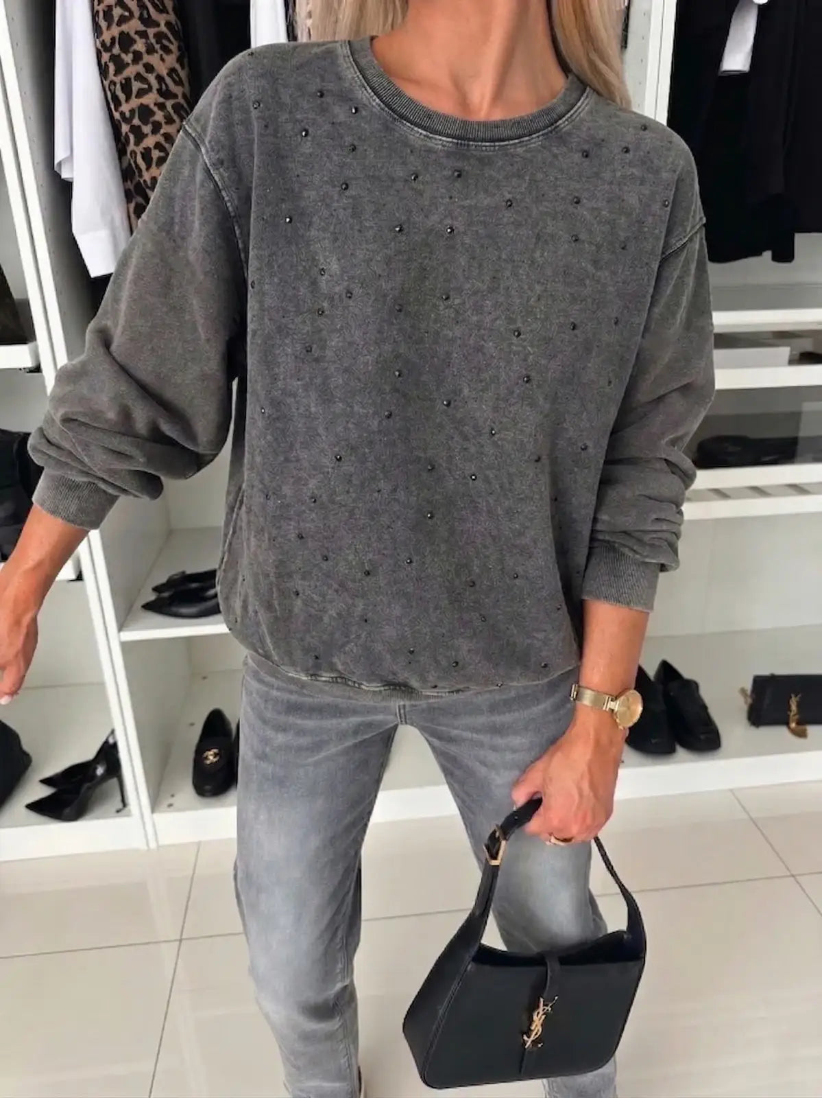 Cool sweatshirt Washed black med svarta stenar