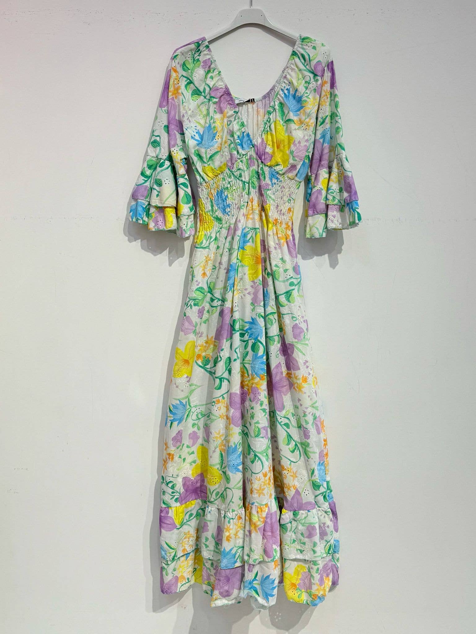 Meli Långklänning med broderi anglaise Wildflower combo