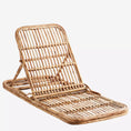 Load image into Gallery viewer, FOLDABLE BAMBOO BEACH CHAIR (skickas ej hämtas i butik)
