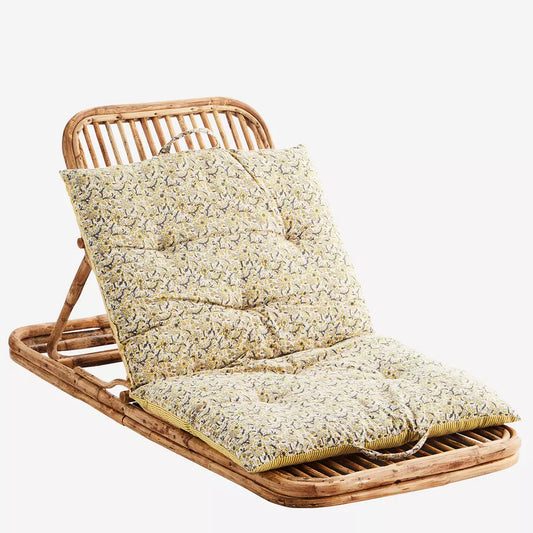 FOLDABLE BAMBOO BEACH CHAIR (skickas ej hämtas i butik)