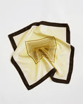 Load image into Gallery viewer, Awena scarf no : 03 - creme/gold
