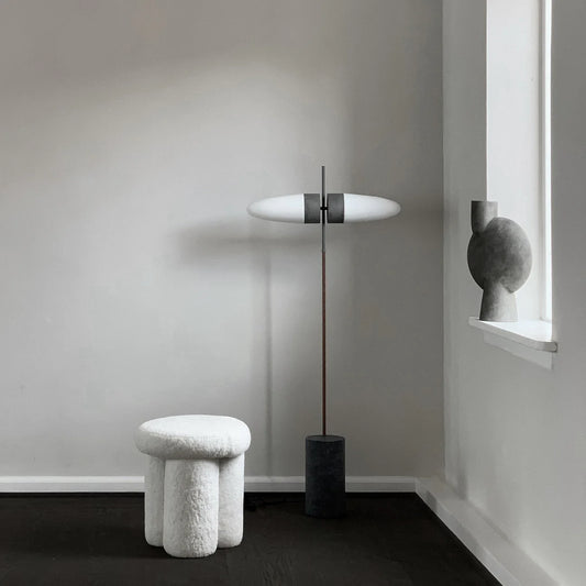 Bull floorlamp ( best vara finns 1 ex i butik, hämtas)